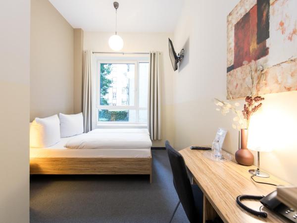 Nu Wave Hotel Berlin - Digital Access 2025 : photo 2 de la chambre chambre double standard