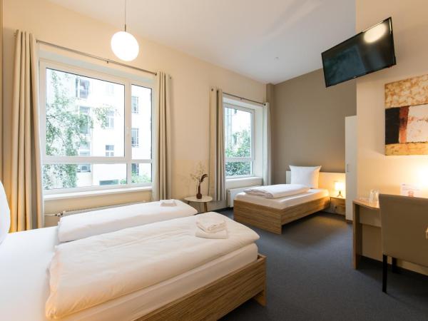Nu Wave Hotel Berlin - Digital Access 2025 : photo 6 de la chambre chambre triple classique