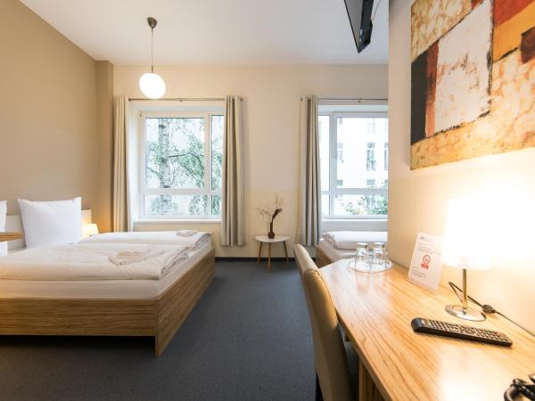 Nu Wave Hotel Berlin - Digital Access 2025 : photo 5 de la chambre chambre triple classique