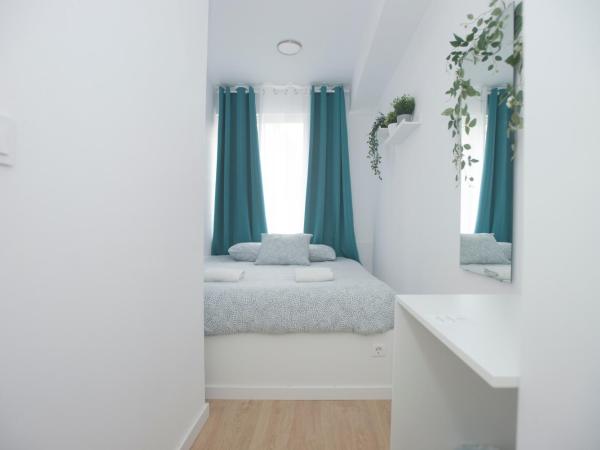 Porto Automatic : photo 2 de la chambre chambre double avec salle de bains commune