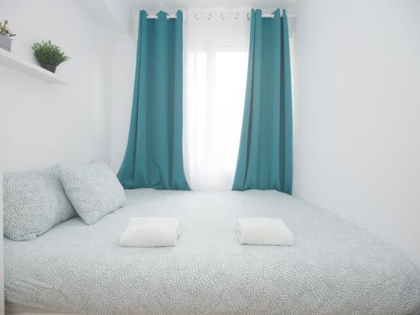 Porto Automatic : photo 4 de la chambre chambre double avec salle de bains commune