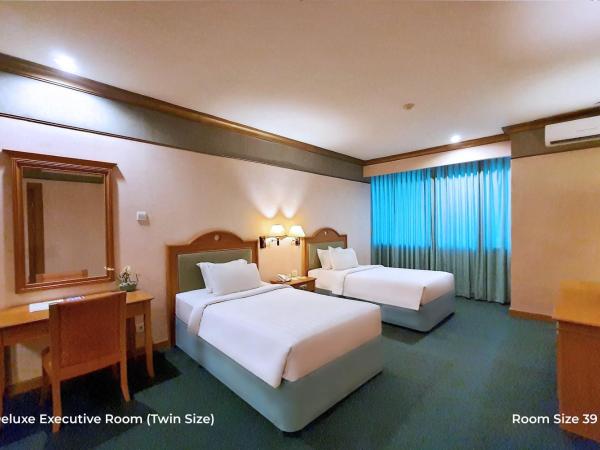 Tunjungan Hotel : photo 2 de la chambre chambre deluxe