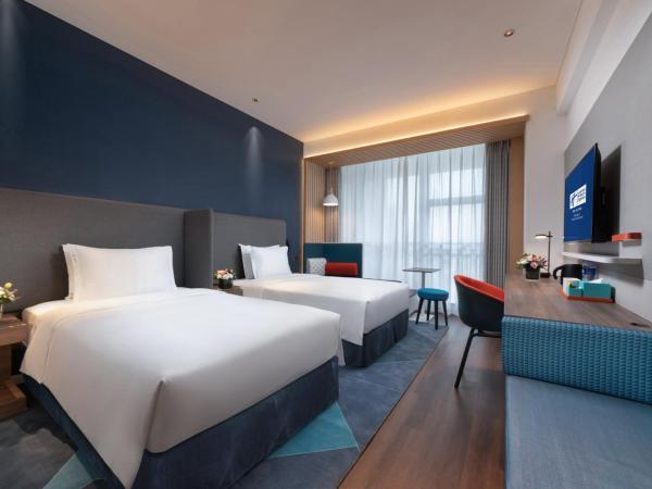 Holiday Inn Express Dongguan Humen, an IHG Hotel : photo 9 de la chambre hébergement 2 lits simples standard - vue sur ville