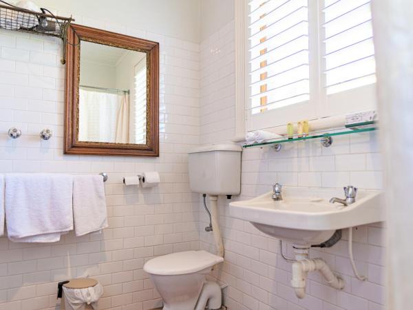 Buxton Manor : photo 6 de la chambre appartement 3 chambres avec loft et jardin