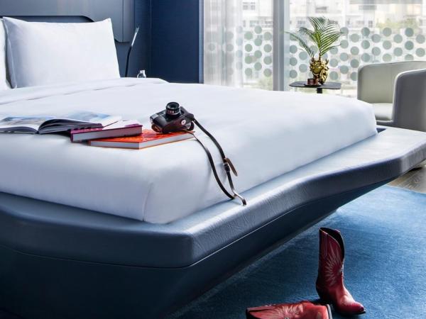 ME Dubai by Meliá : photo 1 de la chambre extra me + junior suite void with burj khalifa view