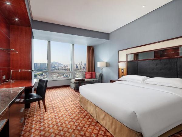 Crowne Plaza Wuxi City Center : photo 4 de la chambre chambre crowne plaza club