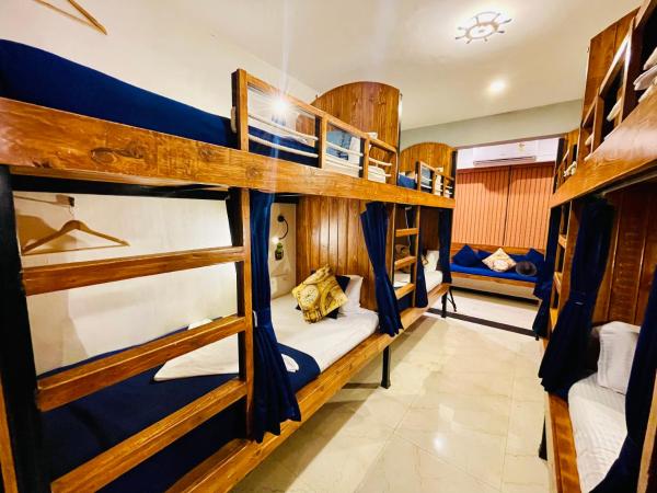 Jugglers Backpack : photo 2 de la chambre lit dans dortoir mixte de 8 lits