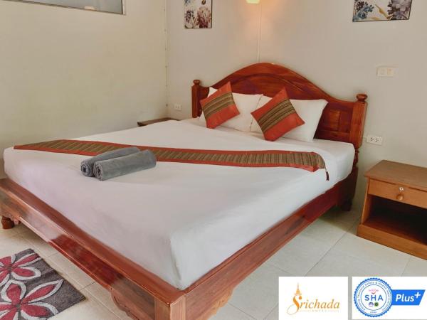 Srichada Hotel Khaolak - SHA Extra Plus : photo 4 de la chambre chambre lit queen-size avec balcon