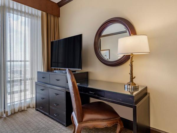 Omni Austin Hotel Downtown : photo 5 de la chambre traditional room 1 king bed with balcony