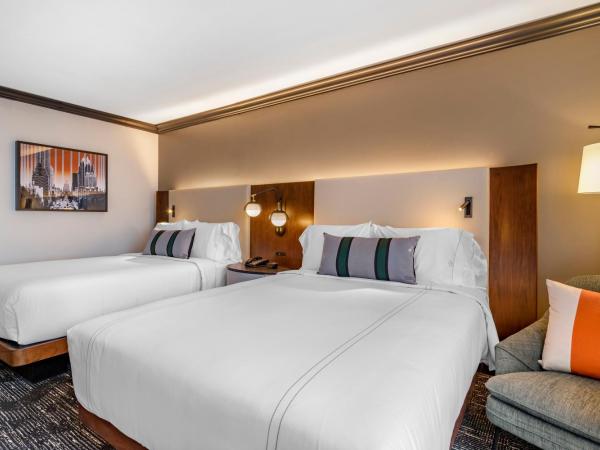 Omni Austin Hotel Downtown : photo 5 de la chambre accessible deluxe room roll in shower 2 queen beds