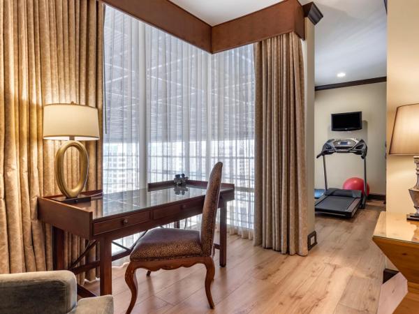 Omni Austin Hotel Downtown : photo 4 de la chambre suite 1 chambre get fit avec 1 lit king-size