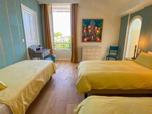 Villa AJNA Bayonne : photo 3 de la chambre chambre familiale - vue sur montagne
