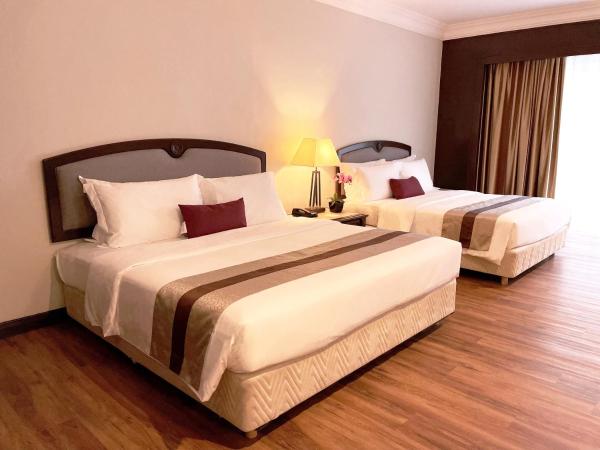 Grand Darul Makmur Hotel Kuantan : photo 1 de la chambre chambre quadruple deluxe