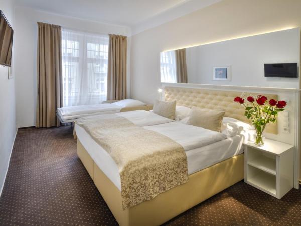 Hotel Taurus : photo 1 de la chambre chambre triple