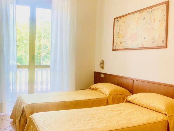 Hotel San Siro Fiera : photo 1 de la chambre chambre lits jumeaux