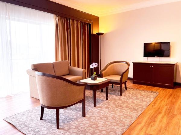 Grand Darul Makmur Hotel Kuantan : photo 2 de la chambre chambre triple deluxe