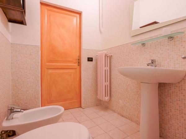 A Casa Fachin Room & Breakfast : photo 9 de la chambre chambre double ou lits jumeaux avec salle de bains privative