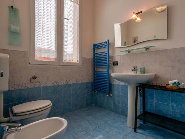 A Casa Fachin Room & Breakfast : photo 7 de la chambre chambre double avec salle de bains privative