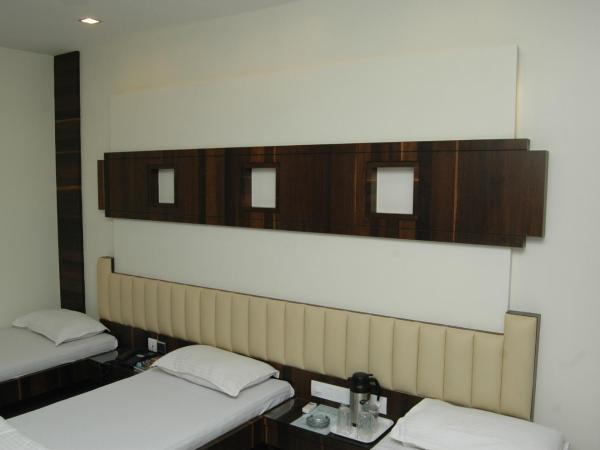 Hotel Causeway, Colaba : photo 2 de la chambre chambre triple exécutive