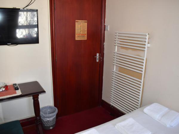 Lyndhurst Hotel : photo 9 de la chambre chambre double avec salle de bains privative