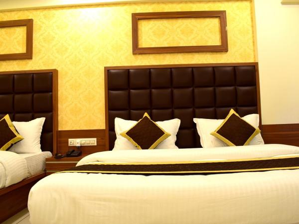The Royal Square - Sky Stays (Chandkheda) : photo 4 de la chambre suite familiale deluxe