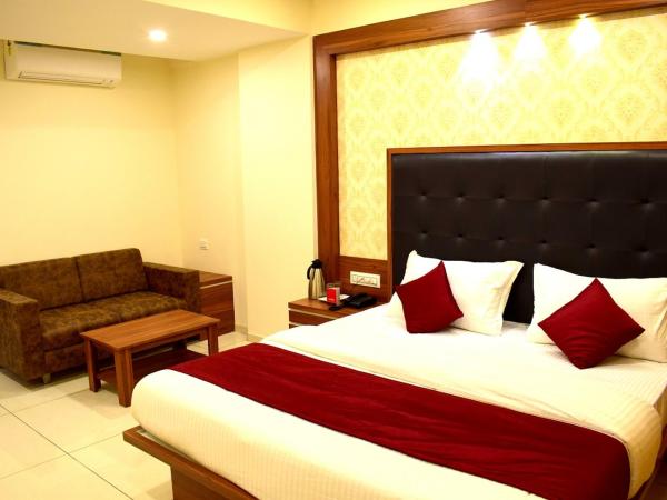 The Royal Square - Sky Stays (Chandkheda) : photo 7 de la chambre chambre double deluxe