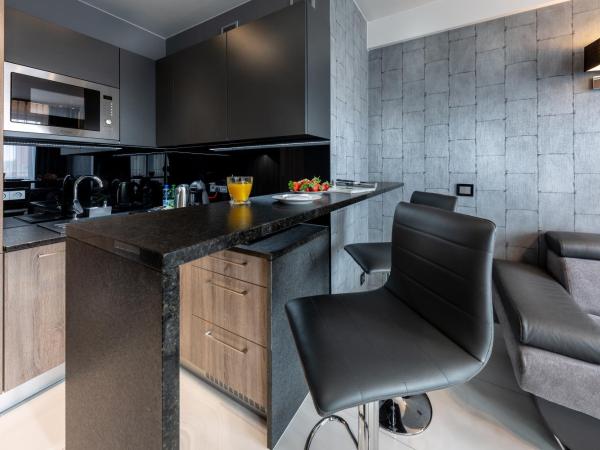 Aparthotel New Lux : photo 10 de la chambre appartement avec terrasse