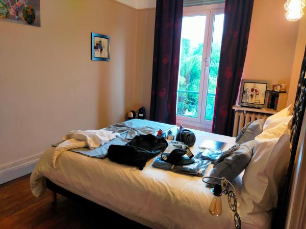 La Maison Bleue de Roubaix : photo 1 de la chambre chambre familiale deluxe