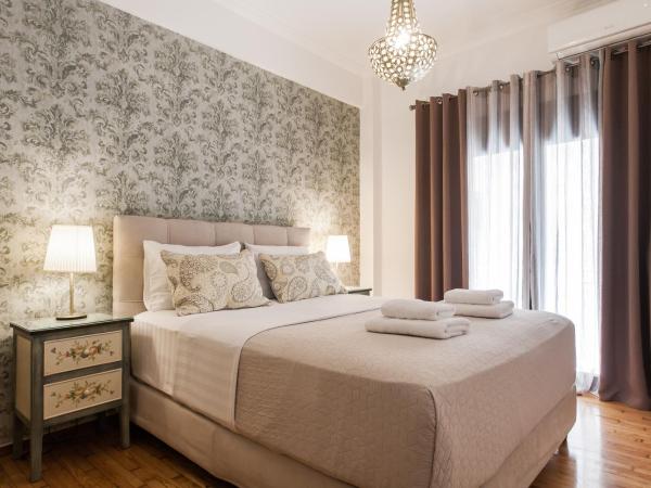 Nicholas Point Apartments and Rooms : photo 2 de la chambre appartement avec balcon