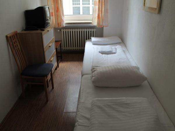 Hotel Lilienhof : photo 2 de la chambre chambre lits jumeaux dans l'auberge