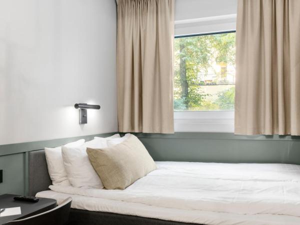 Best Western Hotel at 108 : photo 2 de la chambre chambre lit queen-size supérieure - non-fumeurs