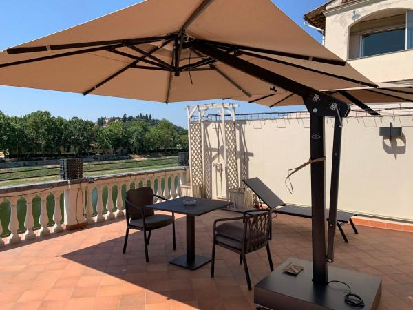 Hotel Lungarno Vespucci 50 : photo 3 de la chambre suite avec terrasse 