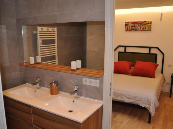 Chambres d'hôtes sous l'olivier : photo 6 de la chambre petite chambre simple
