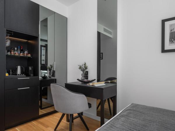 No 15 Ermou Hotel : photo 6 de la chambre chambre double affaires