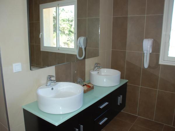 Hôtel A Madonetta : photo 4 de la chambre suite 2 chambres avec canapé-lit