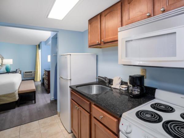 Palette Resort Myrtle Beach : photo 2 de la chambre studio lit king-size