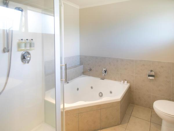 Alpine Lake Motel : photo 6 de la chambre suite familiale avec cour