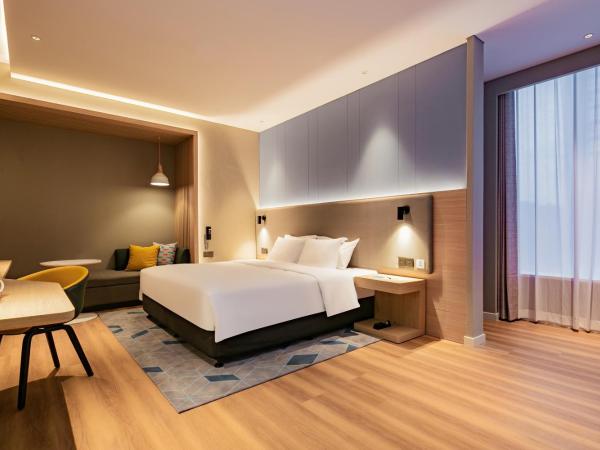 Holiday Inn Express Xi'an High Tech Zone North, an IHG Hotel : photo 2 de la chambre standard room with one king and one single bed