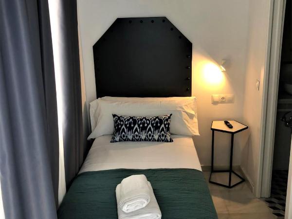 Hostal Hom Museo : photo 1 de la chambre chambre simple