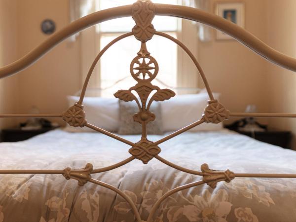 North Adelaide Heritage Cottages & Apartments : photo 10 de la chambre cottage chapel de 2 chambres