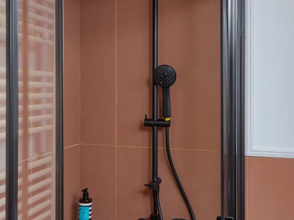 NAIADES the residence ioannina castle : photo 4 de la chambre chambre lit king-size supérieure