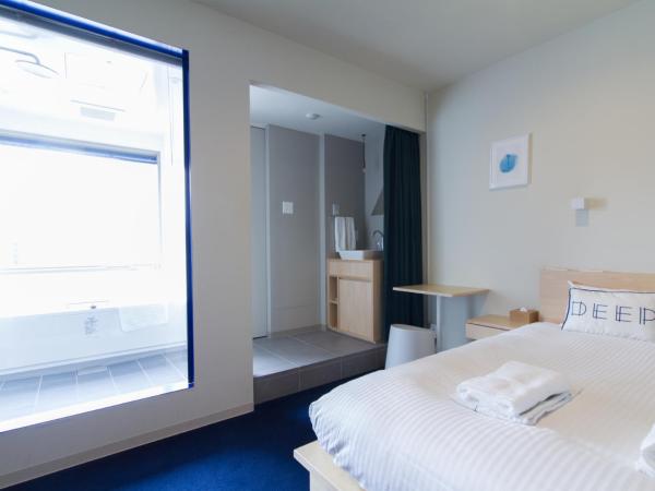 The Share Hotels Lyuro Tokyo Kiyosumi : photo 5 de la chambre chambre lit queen-size standard - vue sur rivière