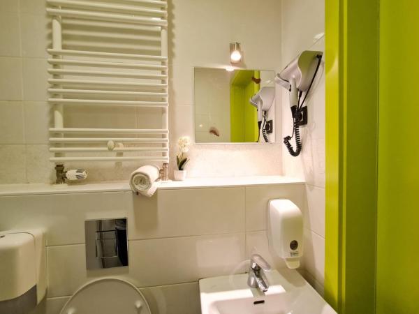 Himalayan Hostel : photo 2 de la chambre chambre familiale avec salle de bains