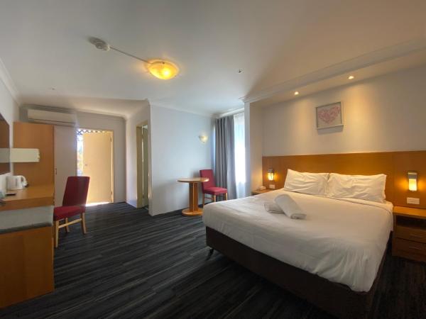Garden Lodge Sydney Hotel : photo 2 de la chambre chambre double avec balcon