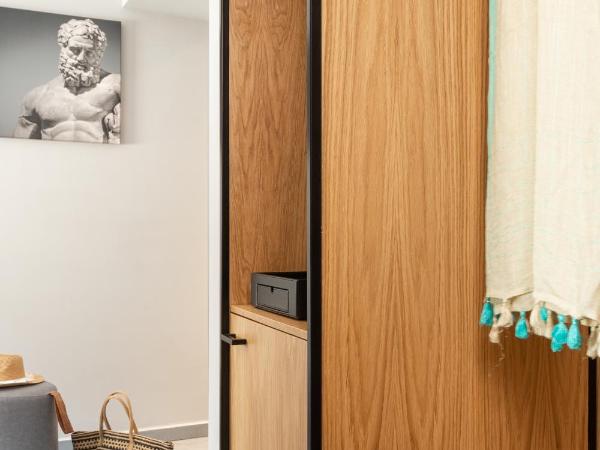 11 Enteka Acropolis Suites : photo 10 de la chambre suite junior