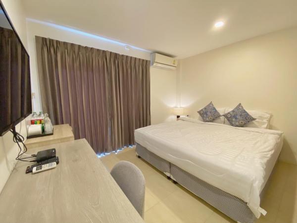 Mystays Phuket : photo 9 de la chambre chambre double avec balcon