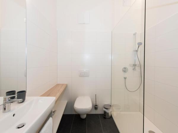 TT-ROOMS - kontaktlos mit Self Check-in : photo 8 de la chambre appartement confort