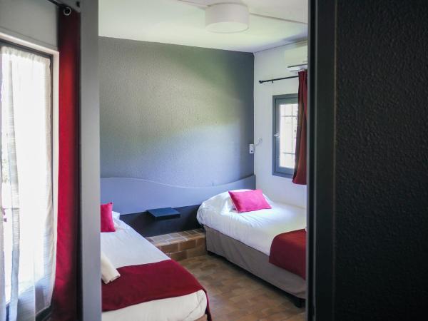 Marina Hôtel Club : photo 4 de la chambre chambre lits jumeaux avec climatisation