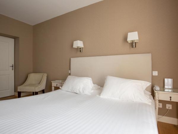 Hotel Le Renoir : photo 6 de la chambre chambre lit queen-size confort
