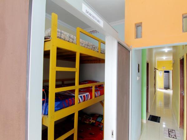 Griya Ardafa : photo 3 de la chambre dortoir pour hommes
